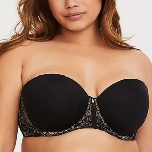 Torrid lightly lined multiway strapless bra 42F